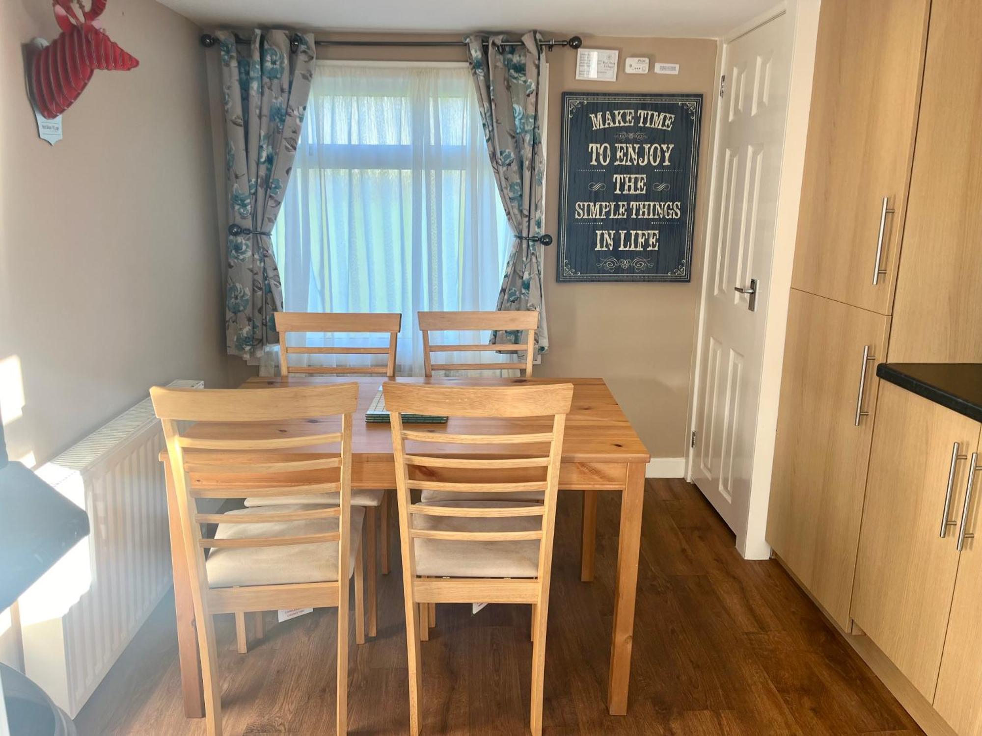 2 Bedroom Self-Catering Chalet Stepps Екстер'єр фото